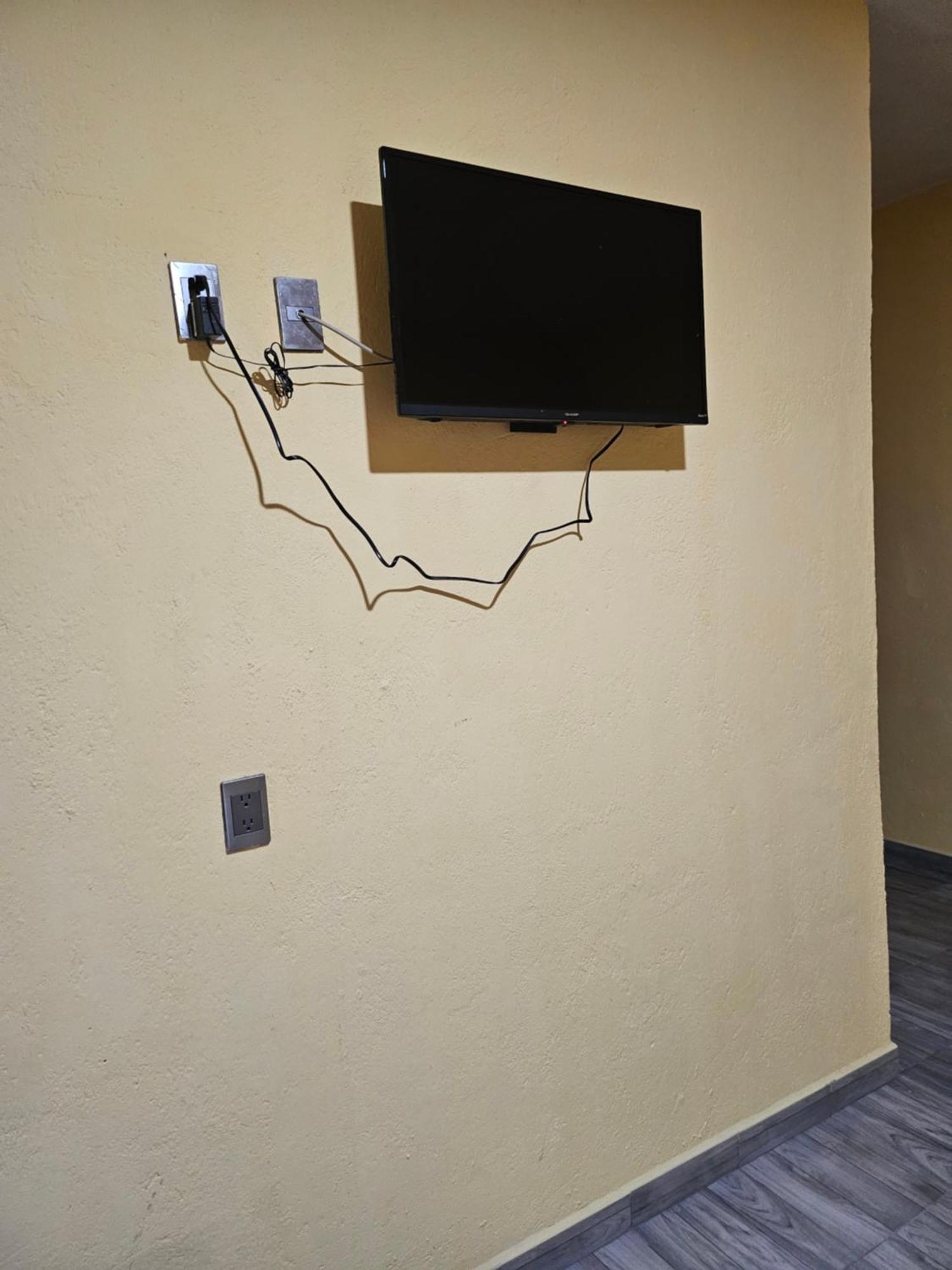 Hotel Villa Aurora ベルナル エクステリア 写真
